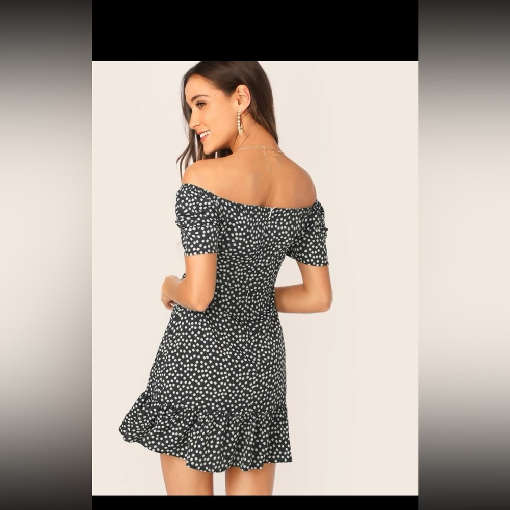 Mini floral dress true to size